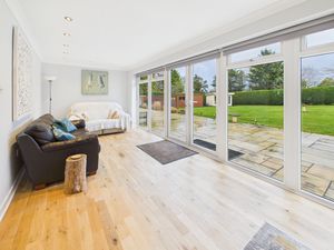 Sun Room- click for photo gallery